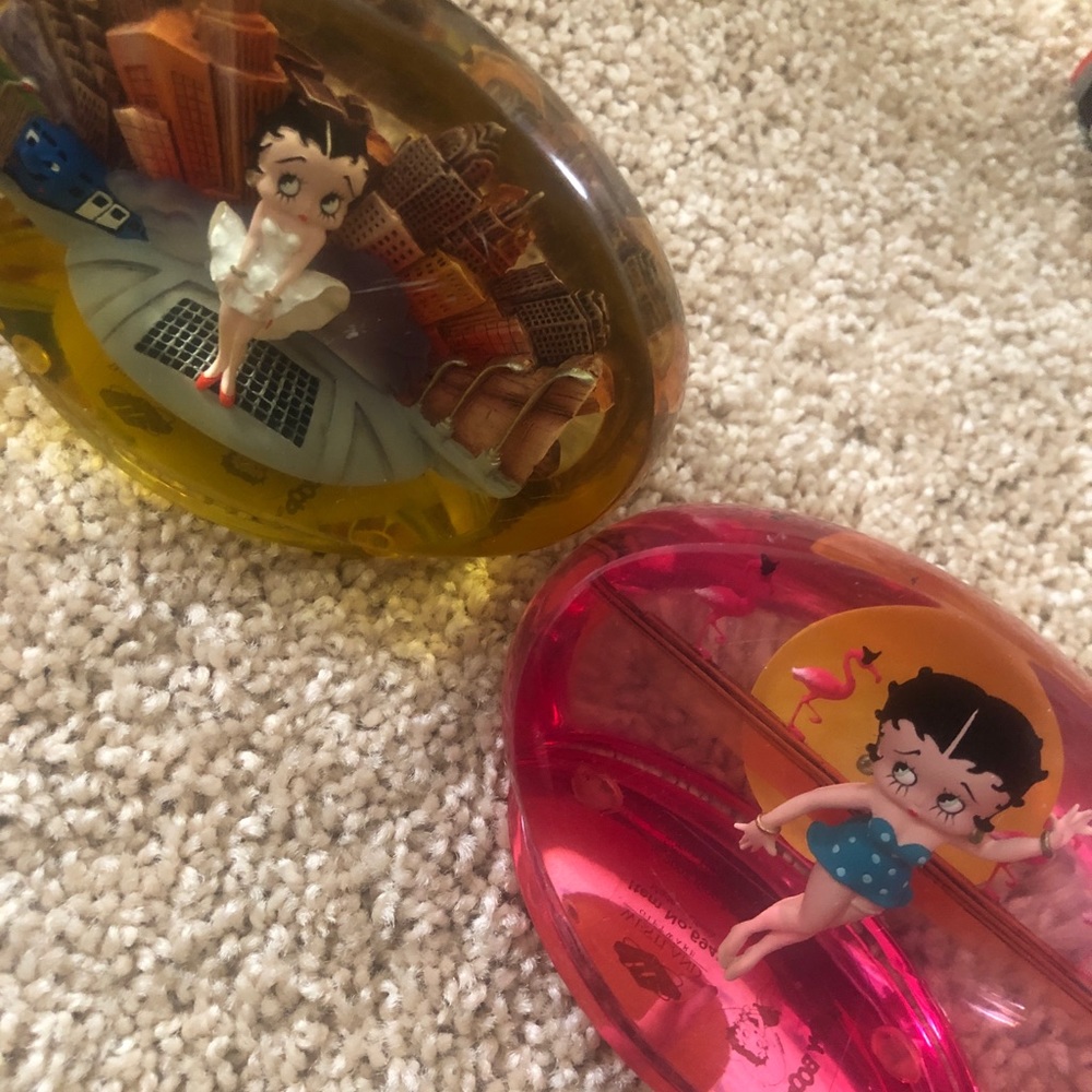 Betty Boop paperweight